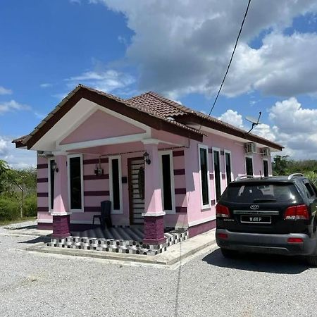 Homestay Armand Pengkalan Balak Melaka Masjid Tanah Kültér fotó